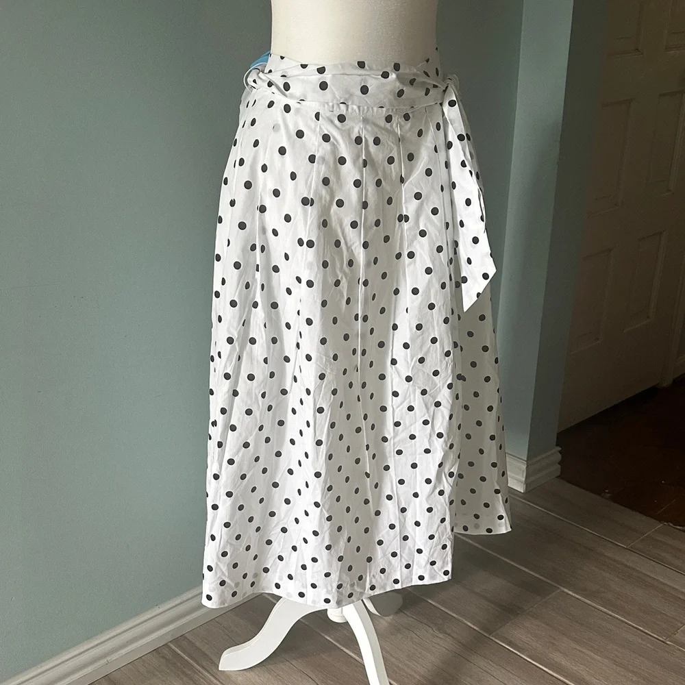 Talbots Black and White Polka Dot A-Line Skirt - Picture 2 of 8